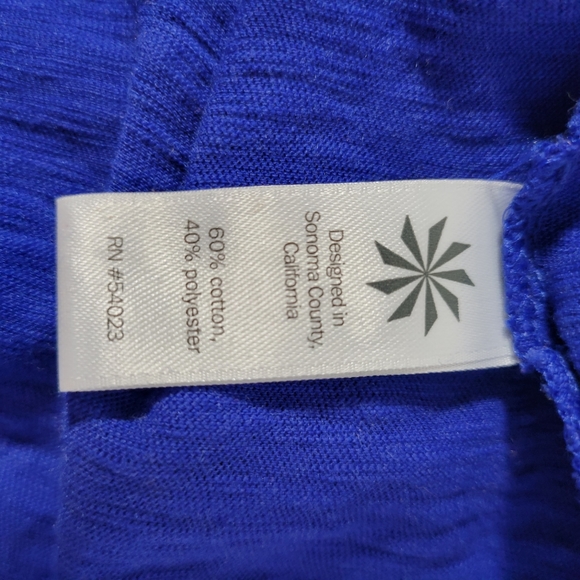 Womens Athleta Short Sleeve T-Shirt Cotton Poly Blend in bright Blue Size Small - Picture 7 of 9